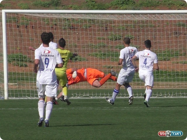 עובדיה כובש לכפר סבא (שקד מורג)